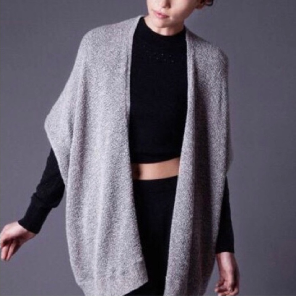 ARITZIA Community Iconic Oversized Cape Cardigan Sweater Grey XXS